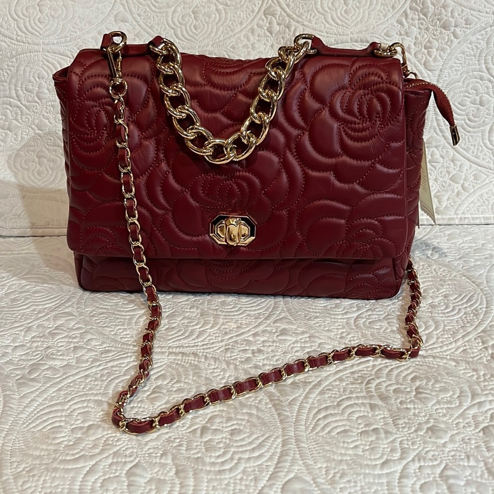 Elegant Burgundy Quilted Shoulder Bag